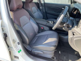 長時間の運転でも疲れにくいシートです。
