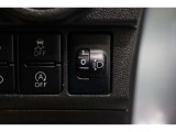 車体が傾いた状態の時にヘッドライトの光の高さを上下に調整することが出来ます!
