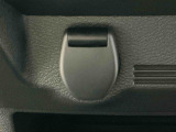 お車の事などで、気になる点やご不明な点がございましたら、右側に記載してあります無料ダイヤルを。お見積もりでしたら、「見積り依頼」ボタンよりお気軽にお問合せ下さい。