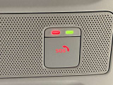 【SOSコール】急病時や危険を感じた時にはSOSコールスイッチを押すと専門オペレーターに接続!万が一エアバック展開事故の時は自動通報します!
