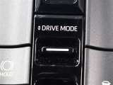 ドライブモードセレクト(ECO/NORMAL/SPORT)、モーターのみで静かに走行出来るEVドライブモードが採用されています。