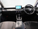 ◆インテリアパネル◆視界広々で非常に運転しやすくロングドライブでも疲れを感じさせないすっきりとまとまったインパネ周りです。