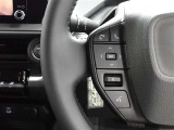 ハンドルスイッチ(左)前方から目を離すことなく操作できます