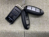 キーを取り出さずにドアを施錠&解錠。クルマの始動も可能です。