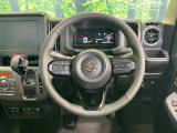【純正革巻きステアリング】上質な革を使用することで、手にしっかり馴染みとても運転しやすいハンドルです♪