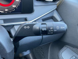 トンネル進入時や暗くなれば自動で点灯するオートライト機能付き。