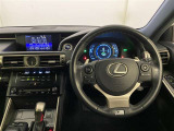 インパネはシンプルなデザイン。運転もしやすそう♪