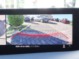 後退時の後方確認を補助するカメラ映像です。