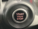 【プッシュ式エンジン】プッシュ式エンジンスタートでブレーキを踏んでボタンを押すだけでエンジン始動がスムーズ!!鍵をカバンに入れているだけでエンジンの始動が可能★とても便利な機能です