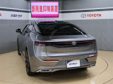 後ろが狭くてもサッと積める。途中で止められる安心のバックドア。後ろの駐車スペースが狭い時に重宝しますよ♪