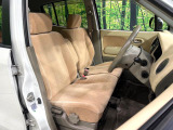 運転席シート廻りは使用感も少なく、良好な状態となっています。丁寧に使われていたことがよくわかりますね。