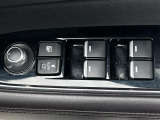 【パワーウインドウ】運転席のスイッチで、各席の窓ガラスの開閉ができます!あると便利ですよね!