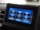 ◆Honda SENSING◆ カメラ等装置で精度の高い検知能力を発揮、安全運転を支援します。ステアリング上のコントローラーに注目!