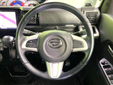 【純正革巻きステアリング】上質な革を使用することで、手にしっかり馴染みとても運転しやすいハンドルです♪