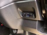 ビルトインタイプの【ETC】で見た目もスッキリ。高速道路の利用にとても便利です。