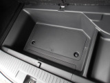 ボードの下にも荷物を入れられます
