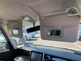運転席と助手席にはサンバイザーを装備☆
