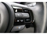 安全運転支援システムHonda SENSINGを搭載。衝突軽減ブレーキや、誤発進抑制機能、アダプティブクルーズコントロール、車線維持など複数の先進技術で安心・快適なドライブをサポートします。