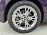 BMW純正アルミホイールです。納車時にはアルミホイールコーティングも承っております!是非ご検討下さいませ。