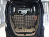 ◆フル乗車でもしっかり荷物を収納出来るラゲッジスペースです。普段の買い物でしたらしっかり積める十分な荷室スペースが確保されています。