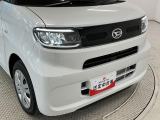 ヘッドライトには目立つくすみも無くクリアに仕上がっております。ポリッシャーでのみがきの工程を取り、ツヤのあるキレイな状態へ。