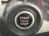 【プッシュ式エンジン】プッシュ式エンジンスタートでブレーキを踏んでボタンを押すだけでエンジン始動がスムーズ!!鍵をカバンに入れているだけでエンジンの始動が可能★とても便利な機能です