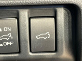 【パワーバックドア】スマートキーや運転席のボタンを押すだけでリアゲートが自動で開閉します!荷物を持っている時や、高い位置にあるバックドアを閉める際に便利な機能です♪
