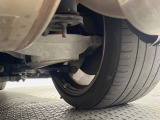 お車を安心してお乗りいただく為には、足回りの定期点検が欠かせません。サービスサポート(有償保証)では無料点検もご提供しており、安心のカーライフをお過ごしいただけるサポート体制が整っています。