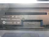 フルセグTVやCD/DVD再生、本体ミュージックラックへの録音に加え、SDカードに録音した音楽の再生、Bluetoothオーディオに対応しています。