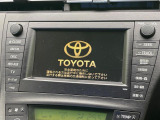 【メーカー純正ナビ】インテリアに溶け込むスタイリッシュな「専用設計」メーカーナビを装備♪視認性や操作性など基本性能にも優れ、より上質なカーライフをお楽しみいただけます。