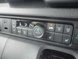 オートエアコン装備車★操作もカンタン★
