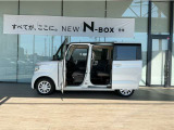 【ドア】開口、大きなドア開口で乗り降りも楽々です!