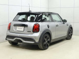 MINI NEXT2年間 走行距離無制限で保証、保証期間中でしたら最寄の正規ディーラーで無償修理が可能です。