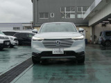 LEDヘッドライト装着車なので、夜間走行も明るく安全な走行をサポートいたします