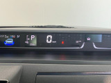 納車前に12ヶ月点検・エンジンオイル&エレメント交換・ バッテリー交換・ワイパーゴム交換・キーレス、キーフリーの電池交換を実施しております。ダイハツの整備士がきっちりと点検したお車をお届けいたします!