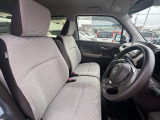 1列目シートです。足元までゆったりとご乗車頂けます!!