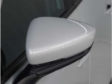 【ドアミラーウインカー】格好良さだけではなく対向車両からの視認性もよく安全に走行する為の安全装備のひとつです。