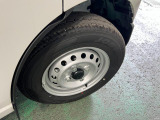 お車で来られる場合、東北道久喜ICよりさいたま市方面へおよそ5分になります。また圏央道菖蒲白岡IC、もしくは幸手ICからでもおよそ15?30分で着きます。(交通状況により異なることはございます。)