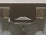 【セーフティセンス】走行中に前方の車両等を認識し、衝突しそうな時は警報とブレーキで衝突回避と被害軽減をアシスト。より安全にドライブをお楽しみいただけます。