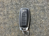 【インテリジェントキー】広い駐車場でどこに止めた分らない時!リモコンスイッチボタンを押すとクルマがピッと音とハザードランプで応えてくれます!