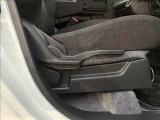 運転する人の体格に合わせてシートの角度や高さを細かく調節することができます。