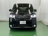 LEDヘッドライトを装備しています。LEDヘッドライトはとても明るく、雨の日や夜間走行も安全・安心です。オートライトコントロール付きで周囲の明るさに応じて自動で点灯・消灯します