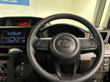 使いやすく運転しやすいレイアウトの運転席周り。