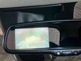 【バックモニター】駐車するとき、後ろのスペースがどれくらいあるかわからず、うまく停められない・・なんてことを防ぐ、バックカメラを装備。