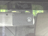 【ドライブレコーダー】ドライブレコーダー装備!走行中はもちろん、あおり運転や事故に遭遇した際、映像で記録し、万一のリスクに備えます。※記録用SDカードはお客様ご自身でご準備いただく必要があります。