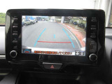 バックガイドモニターで、後方を確認しながら安心して駐車することができます。運転初心者も熟練者も必須の機能ですよ!