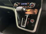 シフトレバー廻りのスイッチ類