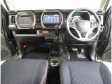 ポップなインテリアのハスラー。オシャレな内装に運転時の気分も上がります♪