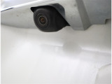 バックカメラが付いているので後方確認が非常にしやすいです。今や運転初心者も熟練者も必須装備!ついていて損はないですね♪