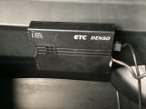【ETC車載器】もはや必須アイテムのETCを搭載!高速道路のご利用時にとても便利!わずらわしい料金所での現金支払いが不要となりスムーズに通過できます♪